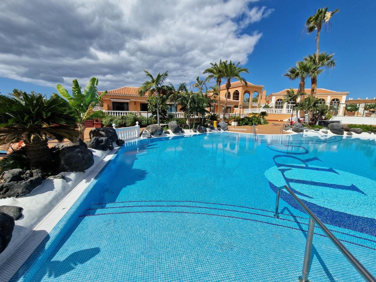 Exclusive Penthouse Playa Las Vistas 4 Close To The Sea And Beach, Aircondition For A Fee, Wifi, Terrace, Heated Pool Playa de las Américas Kültér fotó