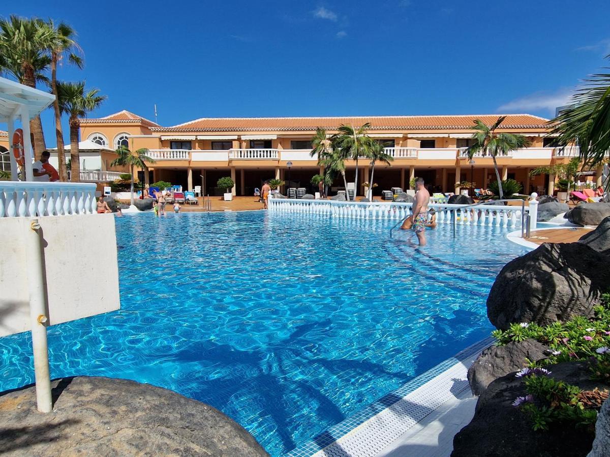 Exclusive Penthouse Playa Las Vistas 4 Close To The Sea And Beach, Aircondition For A Fee, Wifi, Terrace, Heated Pool Playa de las Américas Kültér fotó