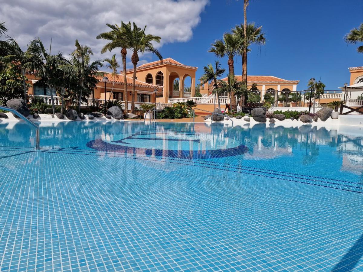 Exclusive Penthouse Playa Las Vistas 4 Close To The Sea And Beach, Aircondition For A Fee, Wifi, Terrace, Heated Pool Playa de las Américas Kültér fotó
