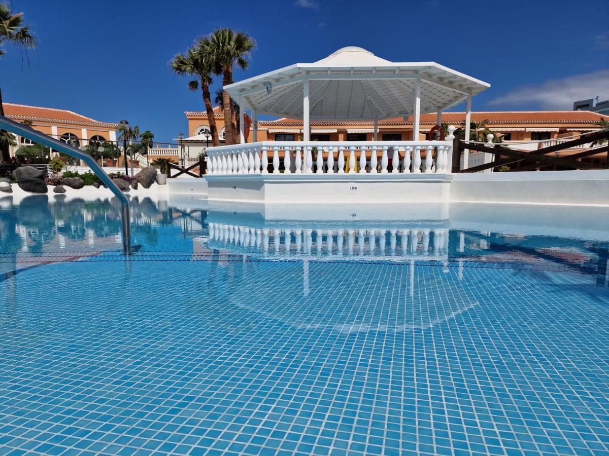 Exclusive Penthouse Playa Las Vistas 4 Close To The Sea And Beach, Aircondition For A Fee, Wifi, Terrace, Heated Pool Playa de las Américas Kültér fotó